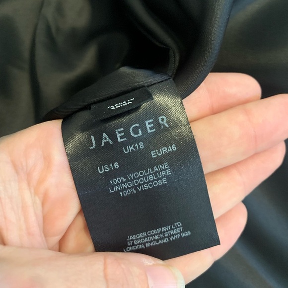 Jaeger London Black 100% Wool Cropped Jacket US 16 - Picture 10 of 12